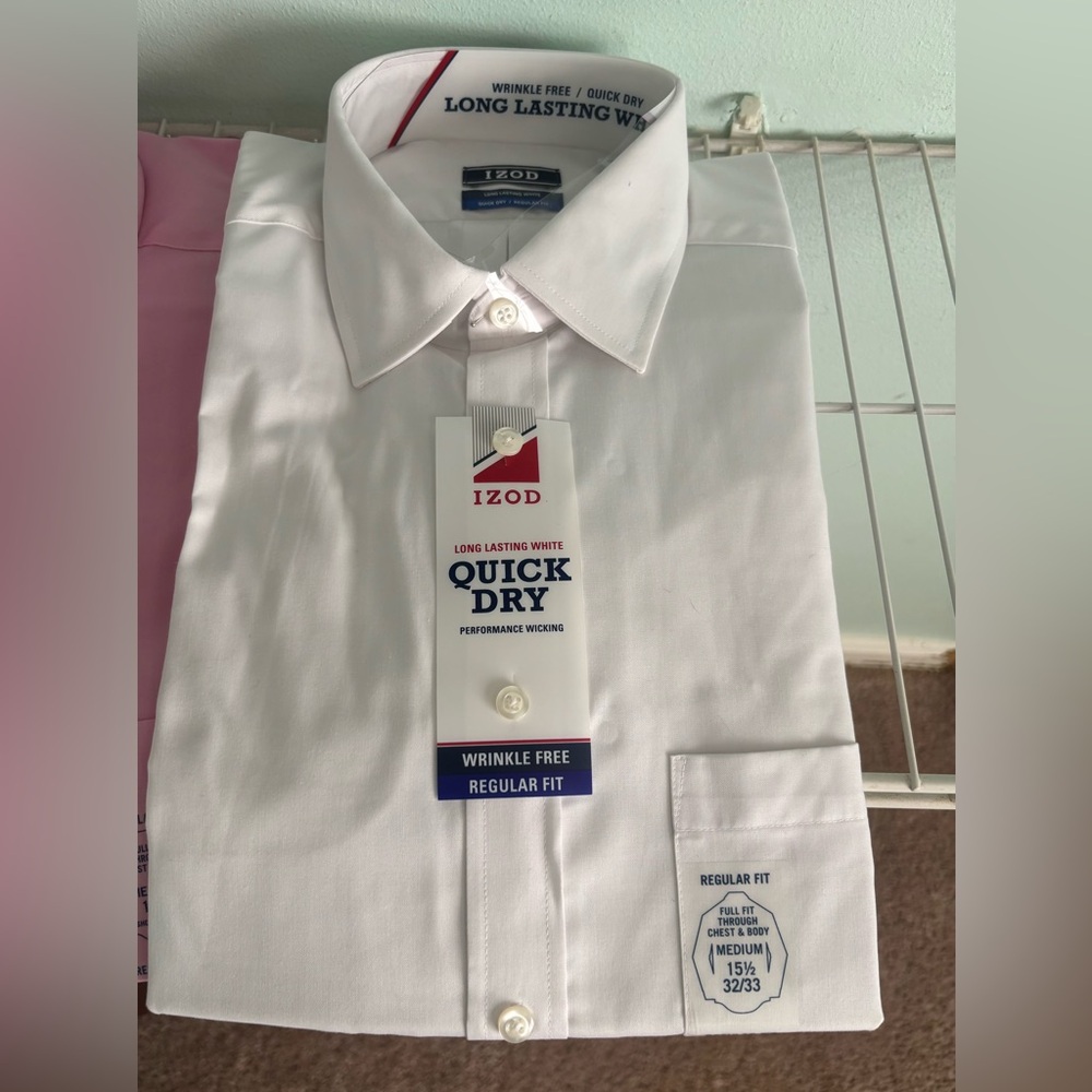 IZOD Men's White Quick Dry Dress Shirt - Picture 1 of 4